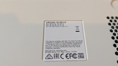 MikroTik CRS309-1G-8S+IN Switch Gigabit Ethernet Port and 8x SFP 10 Gbps Ports - Picture 3 of 3