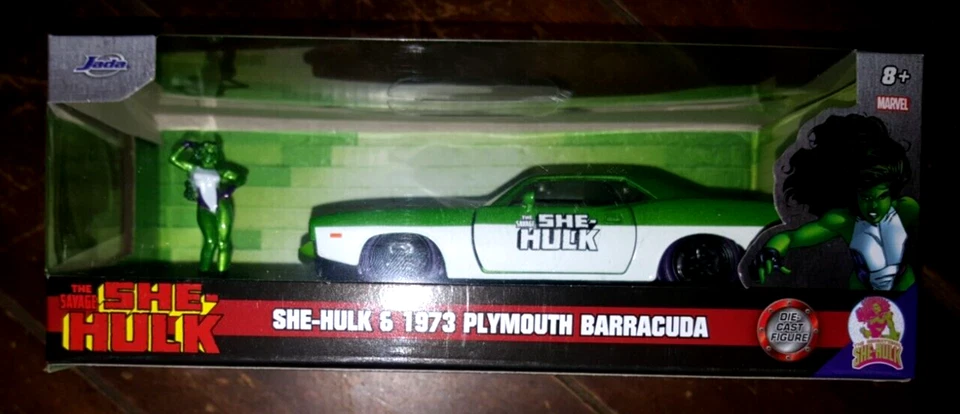 Jada She Hulk Die-Cast & 1973 Plymouth Barracuda - escala 1/32 - #34273 Foto 4 de 4