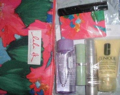 New Clinique 7 Piece makeup/skincare LULU DK  Sealed Bag.  $75.00 Value.