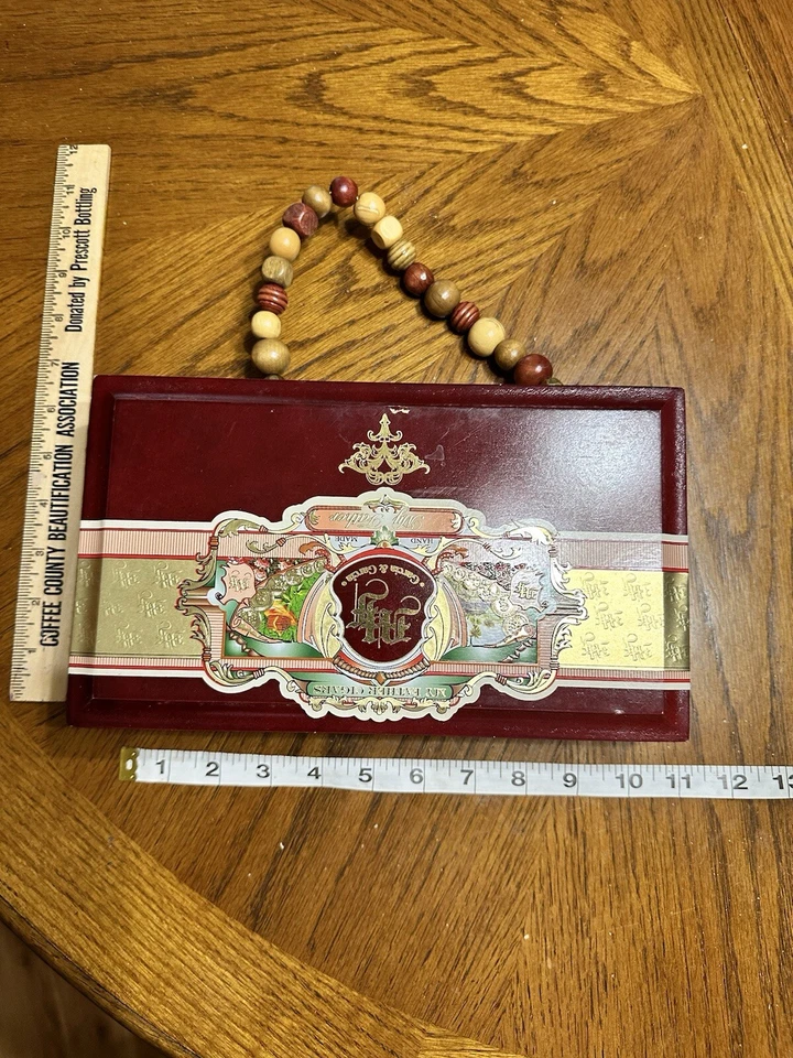 Carteras caja cigarros asa superior, hombro de cadena, madera, forradas Foto 3 de 3