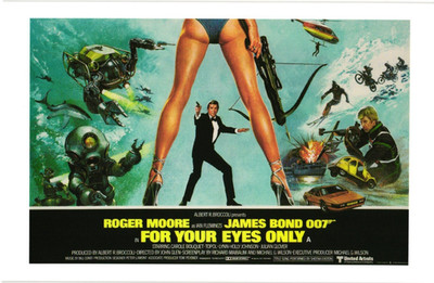 Postcard Roger Moore in James Bond 007 Film For Your Eyes Only