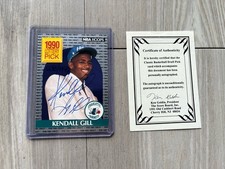 1990 NBA Hoops Kendall Gill On Card Autograph Rookie /1990 Authenticity Cert