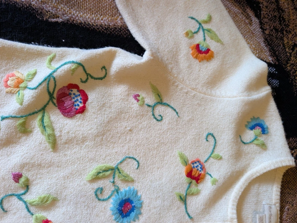 Винтажный Northern Isles женщин вышитый цветок кардиган свитер средний - Изображение 3 из 4