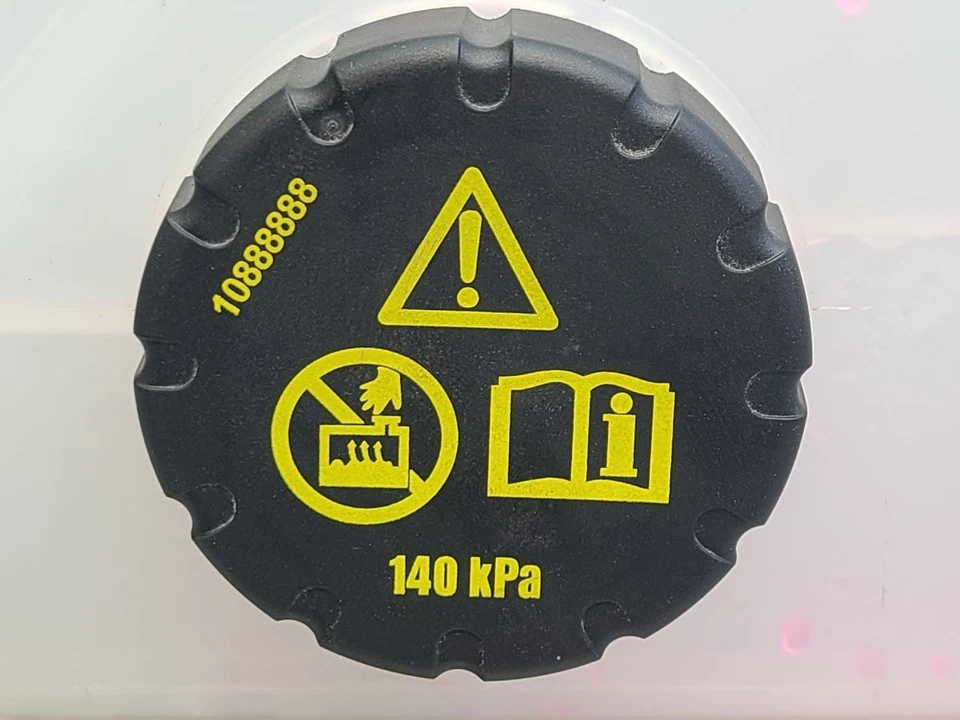 MG 4 TROPHY Coolant Expansion Tank 10888888 - Image 2 of 4