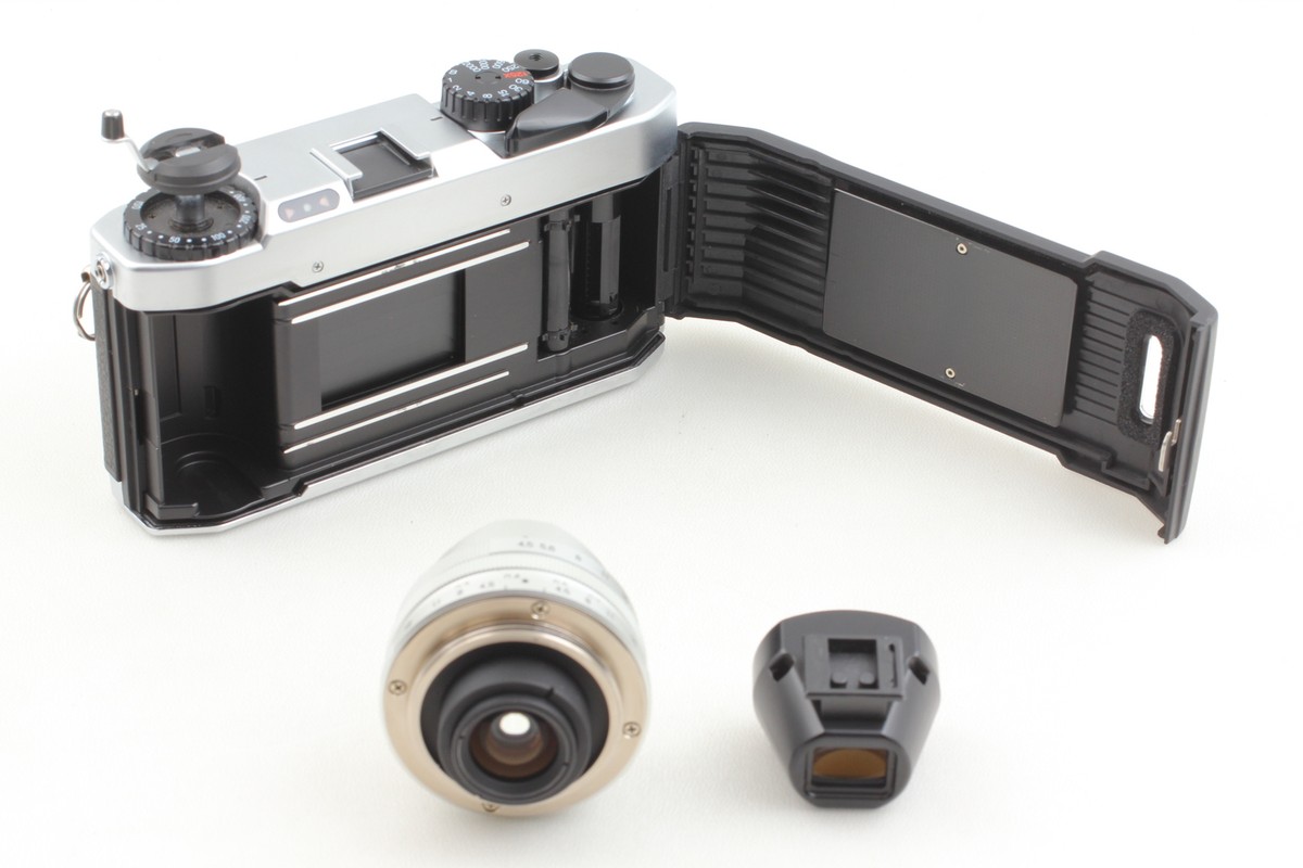 フィルムカメラ Voigtlander Bessa L + 15mm lens + Finder N MINT w/ Finder] Voigtlander BESSA L Film Camera 15mm f4.5
