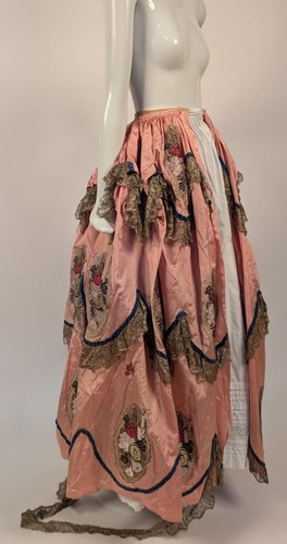 MOST OPULENT 1920’S RICH FLORAL BROCADE SKIRT W VELVET + GOLD LAME LACE RUFFLES - Picture 2 of 8