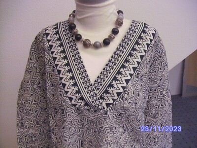 Madness Designer Damen Bluse Tunika Shirt Schwarz / Weiß gemustert Gr. 42/44