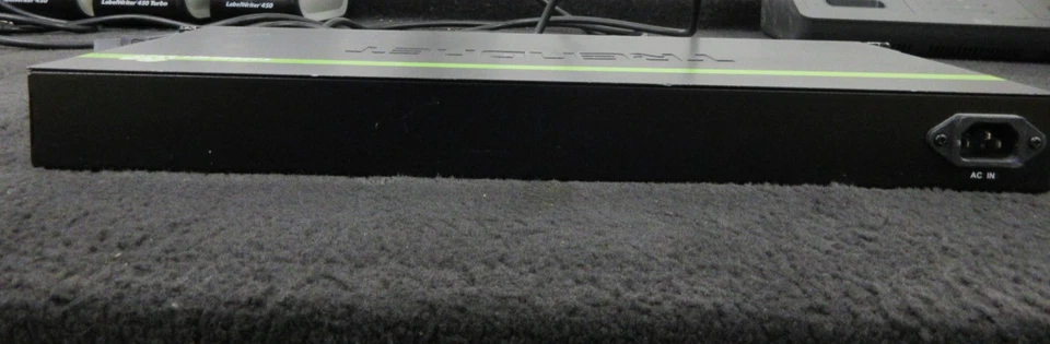 TRENDnet TPE-TG160G 16 Port PoE RACK MOUNTABLE - Image 2 of 4