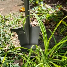 Radius Garden Root Slayer Shovel V-Blade Sharp Edge