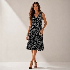 Talbots Petites Women’s Sleeveless Dress Black / White Circle Print Size 10