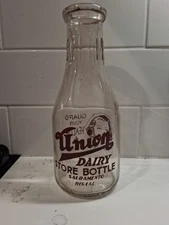 Quart WWll War Bond Nurse Slogan UNION Farm DAIRY SACRAMENTO CA Milk Bottle 
