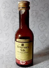 Seagram's VO Canadian Whisky Vintage Mini TWA Airline Bottle 1/10 Pint