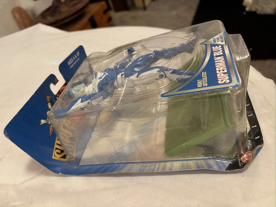 Figura de acción DC Super Heroes Superman Blue 1999 Hasbro Foto 2 de 4