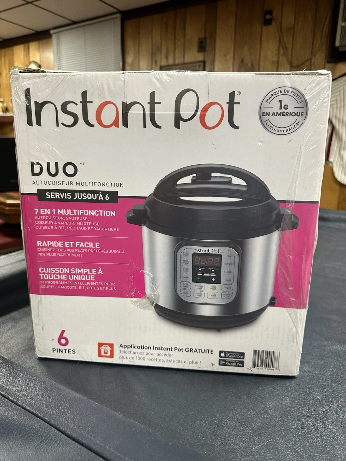 Instant Pot IP-DUO60 6 qt. 7-in1 Electric Pressure Cooker - Black/Silver Sealed