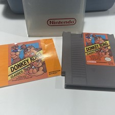 Nintendo NES Donkey Kong Classics (1988) Game Cartridge with manual