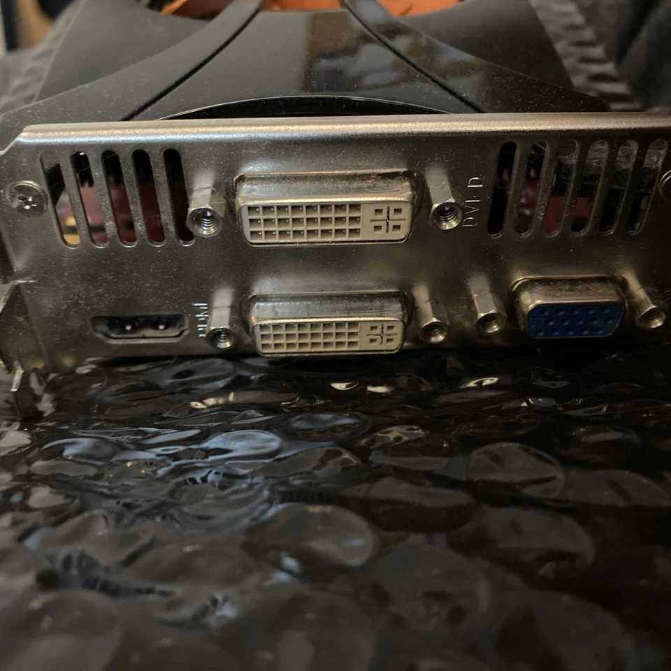 PALIT GTS450 1024M GDDR5 128GB Dual DVI HDMI CRT - Image 3 of 3