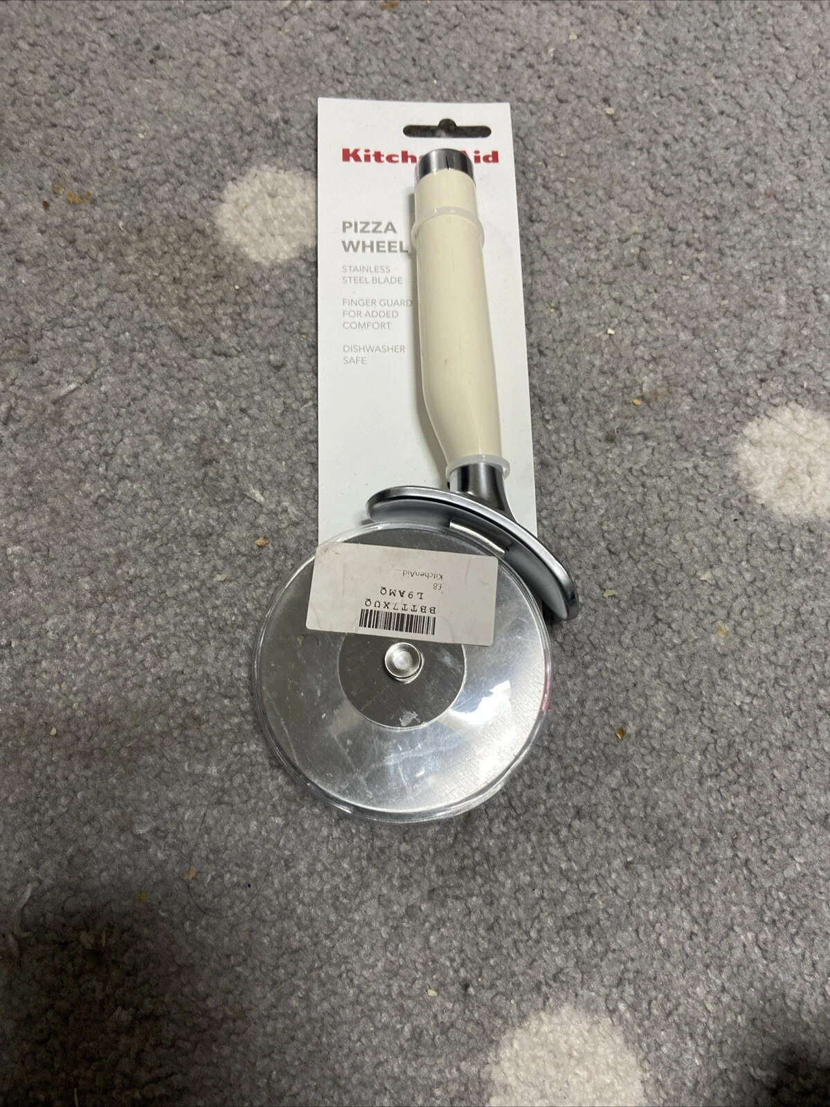 KitchenAid Stainless Steel Pizza Slicer Almond Cream
Opens in a new window or tab