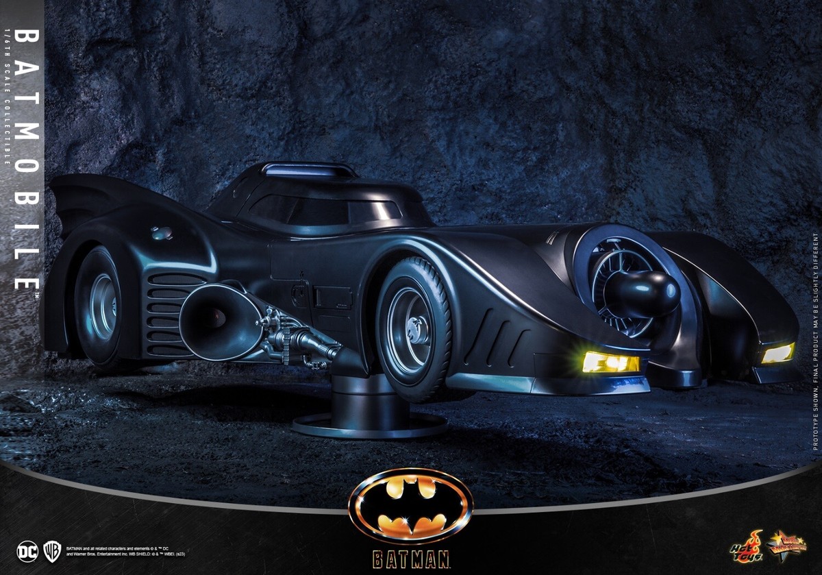 Hot Toys MMS694 Batman (1989) Batmobile 1/6 Collectible