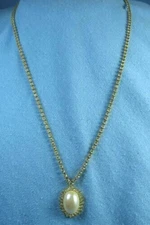 Stunning Designer MONET Vintage Rhinestone & Faux Pearl Pendant Necklace