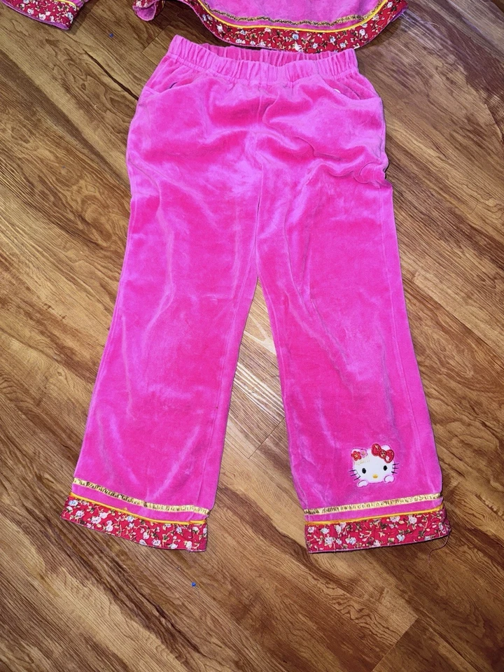 Sanrio Hello Kitty Kimono Pijama Top y Pantalones Niñas Talla 8 Prendas para Dormir Rosa Pullove Foto 2 de 4