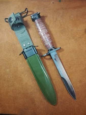 M1 Carbine Bayonet with  Scabbard 