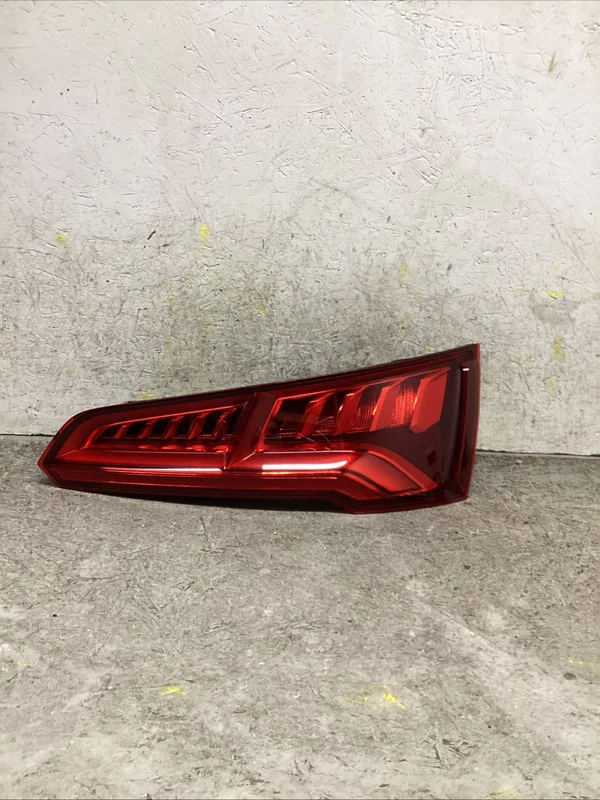 2018-2020 Audi Q5 SQ5 Right RH Passenger Side Rear TRUNK Tail Light LED OEM