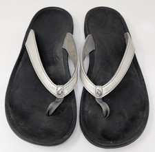 OluKai Kulapa Kai Sandals Women  s Size 11 Sliver Thong Flip Flops 20198-2K40