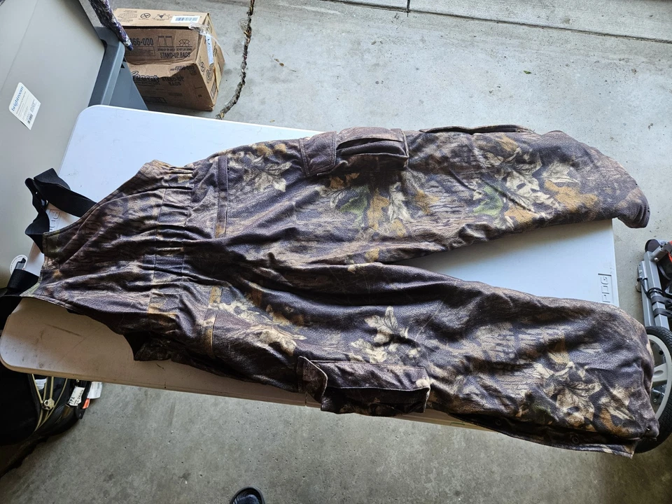 Mono con tirantes aislado de invierno CABELAS grande para hombre ventaja madera camuflaje caza Foto 4 de 4
