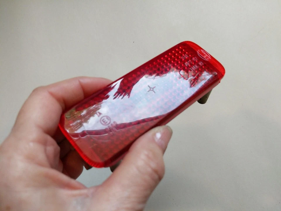 1995-1997 JAGUAR XJ6 XJ12 VDP XJR LH REAR RED SIDE MARKER LIGHT ASSEMBLY USED - Imagem 4 de 4