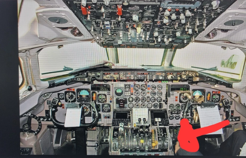 McDonnell Douglas  MD-81/82 McDonnell Douglas - Quadrant - Control Assy Flap - Image 4 of 4