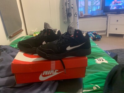 Size 7 - Nike Air flight