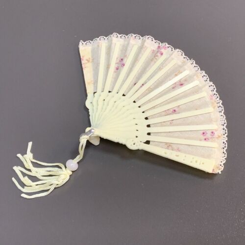 American Girl Marie Grace Meet Floral Lace Fan w/ Tassle Accessory Retired Toys - Picture 1 of 6