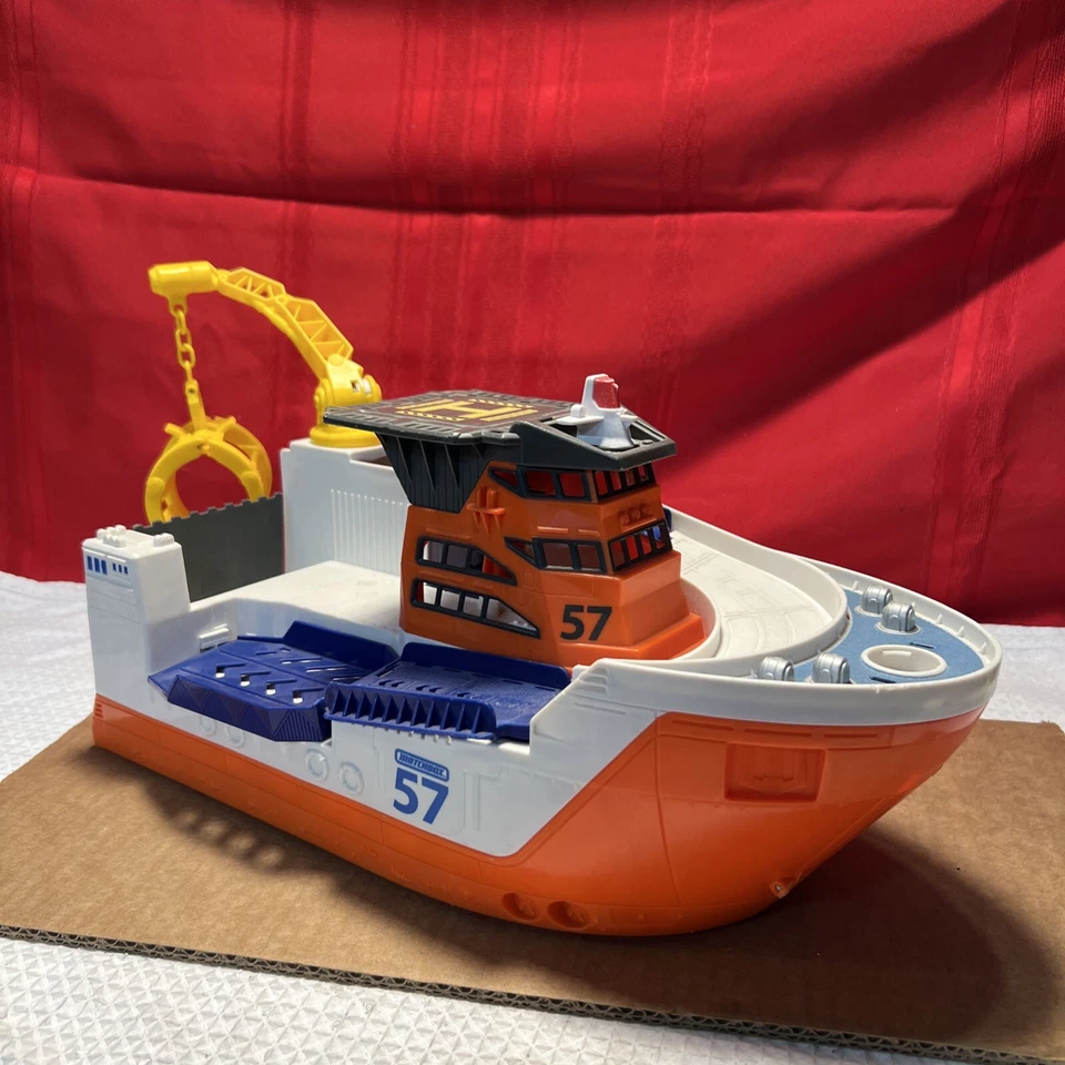 2013 Mattel Matchbox 57 Mission Marine Rescue Shark Boat BFN57. **Boat ONLY!!** - Image 3 of 4