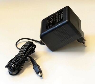 Trafo mit Wechselspannung Ausgang! AC/AC ~ Netzkabel Adapter Stecker-Netzteil