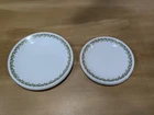 Vintage Corelle by Corning SPRING BLOSSOM CRAZY DAISY  10.25 in & 8.5 in Plates