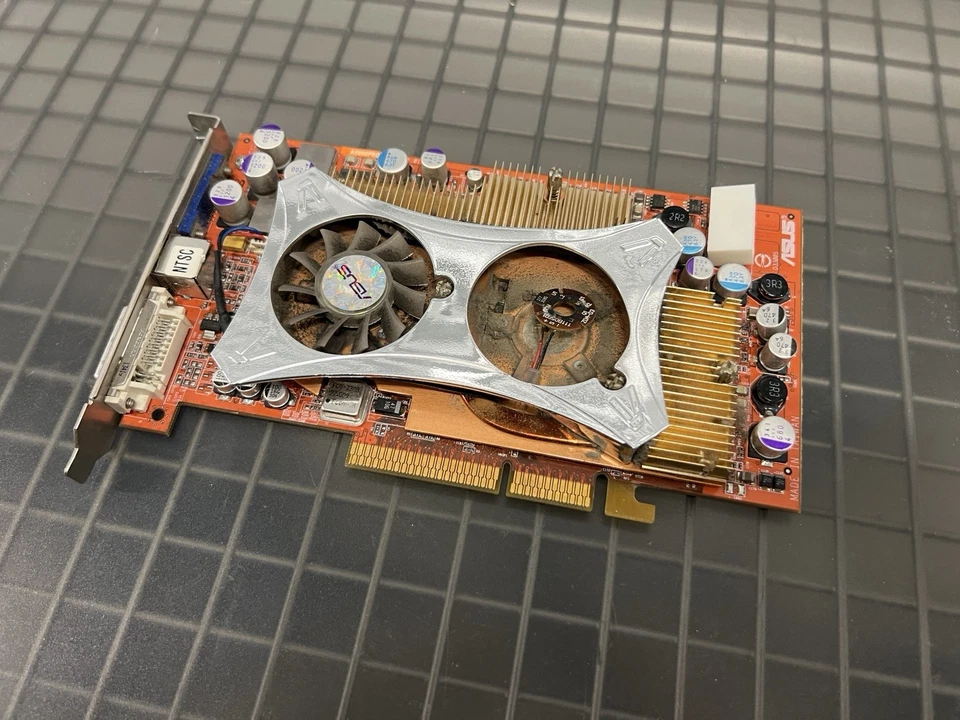 ATI Radeon 9800 PRO 256Mb VGA TV DVI AGP Retro Gaming Video Card UNTESTED - Image 2 of 4