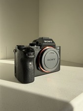 Sony Alpha A7 II 24.3MP Digital Camera - Black (Body Only) shutter count 2948!