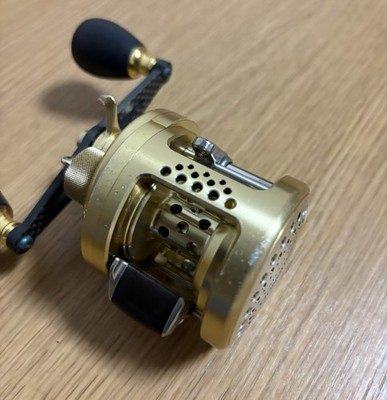 SHIMANO : CALCUTTA CONQUEST 101, Left hand, High-performance round