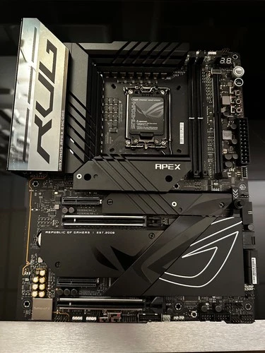 ASUS ROG Maximus Z790 Apex ENCORE LGA 1700 ATX Mainboard TOP Zustand Neu BIOS