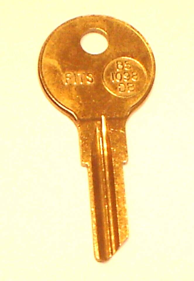 Taylor 98DB B5 1098DB fits 1947-1975 Jeep (All Models) Nickel Plated Brass - NOS - Image 3 of 4