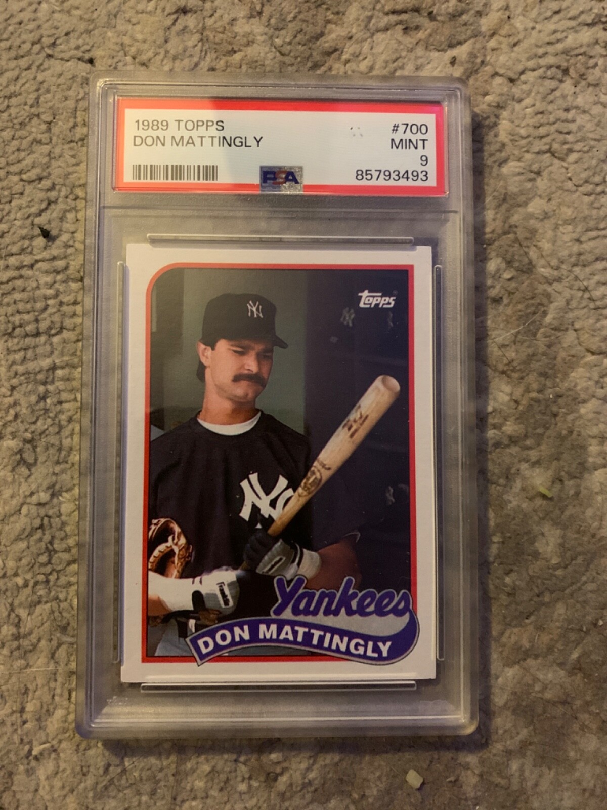 1989 TOPPS BASEBALL #700 DON MATTINGLY YANKEES PSA 9 Mint Sweet Mustache