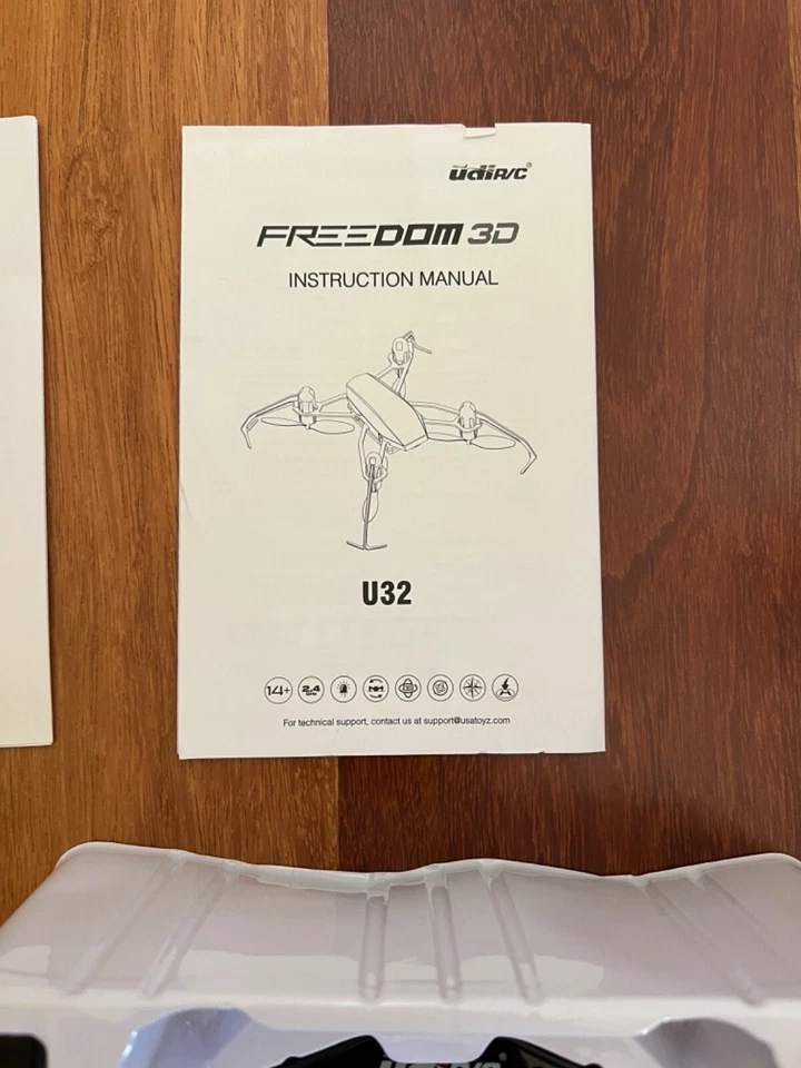 Udi R/C  Freedom 3D U32 Quadcopter Mini Drone  - Image 4 of 4