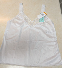 nwt Vanity Fair White Perfect White Camisole With Lace Straps Medium Size 34