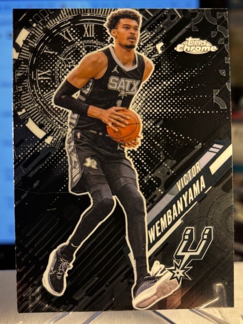 Topps Chrome Basketball Wembanyama rookie auto