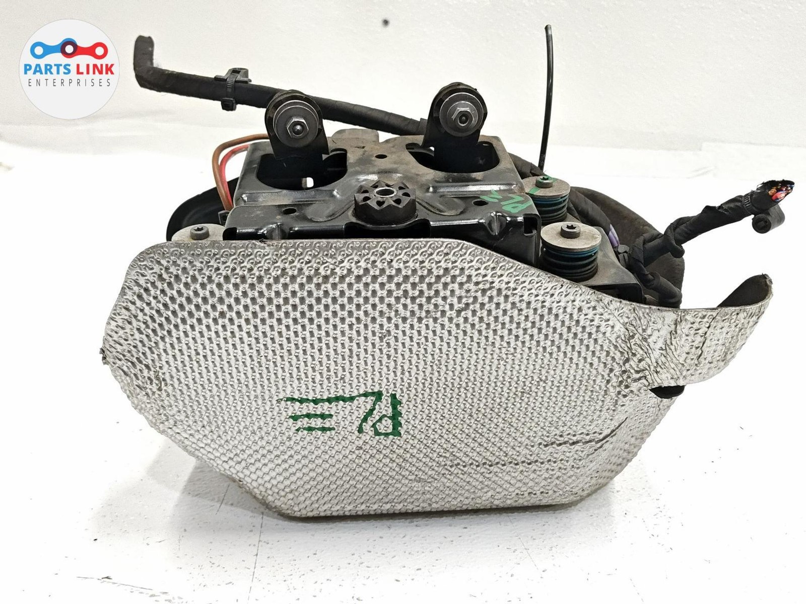 Bentley Bentayga Speed 2017-2020 Air suspension compressor