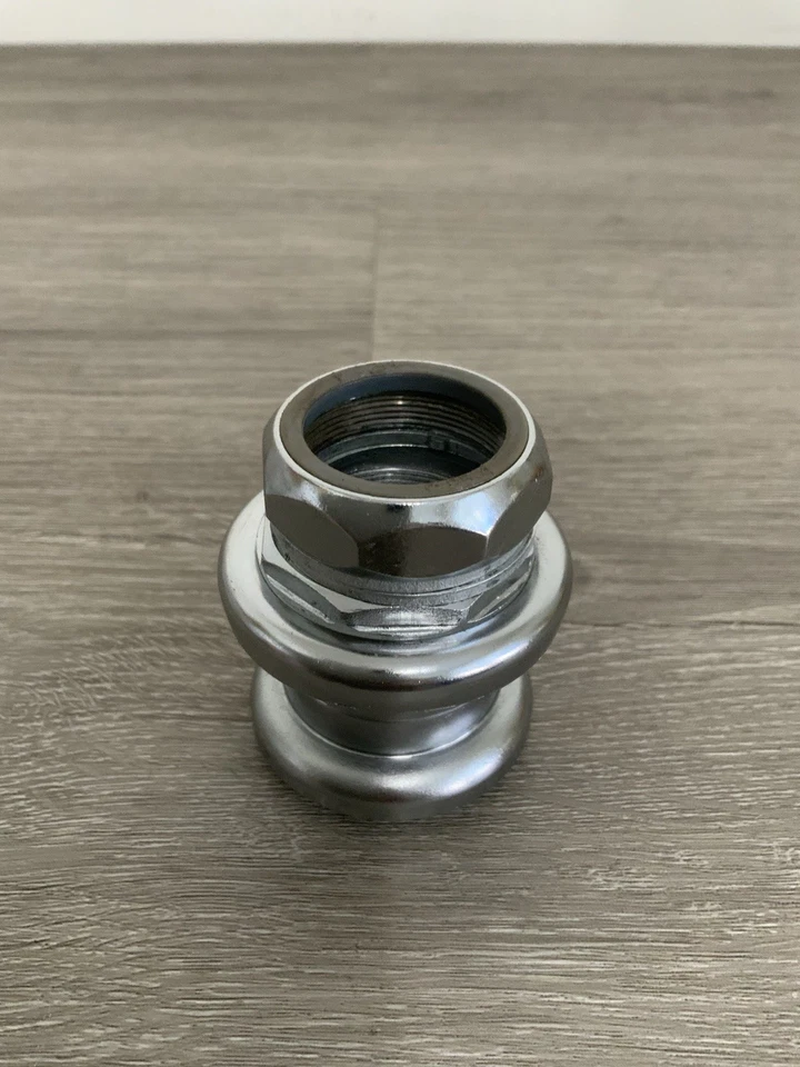 LEVIN HEADSET 1 1/8 INCH THREADED STEEL 170 GRAMS - Image 3 of 4