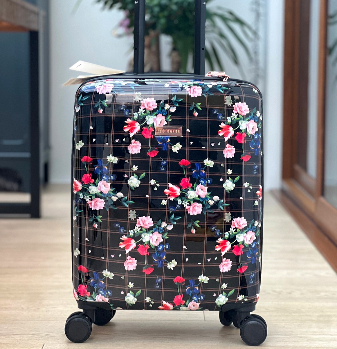 TED BAKER 花柄　キャリーケース Ted Baker Floral Sandalwood Hardshell CABIN Suitcase Trolley Bag