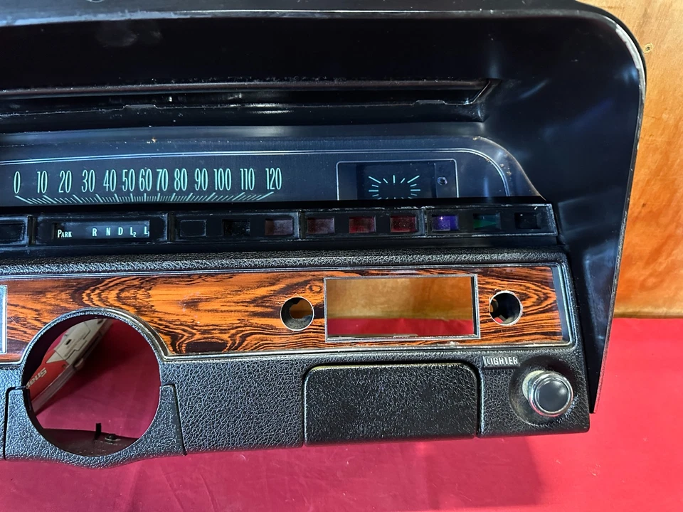 Chevrolet Impala 1969-1970 cuadro de instrumentos velocímetro manómetro controles 69-70 Foto 3 de 4