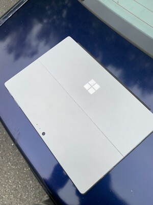 Microsoft Surface Pro 4 (8GB ,Intel I5-6300u , 256GB) Laptop