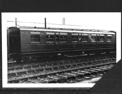 GREAT NORTHERN - EX LNWR & LMS COACH @ DUNDALK - 1948 - IRISH RAIL PHOTO - #1941